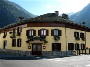 RESIDENCE GIARDINI ***